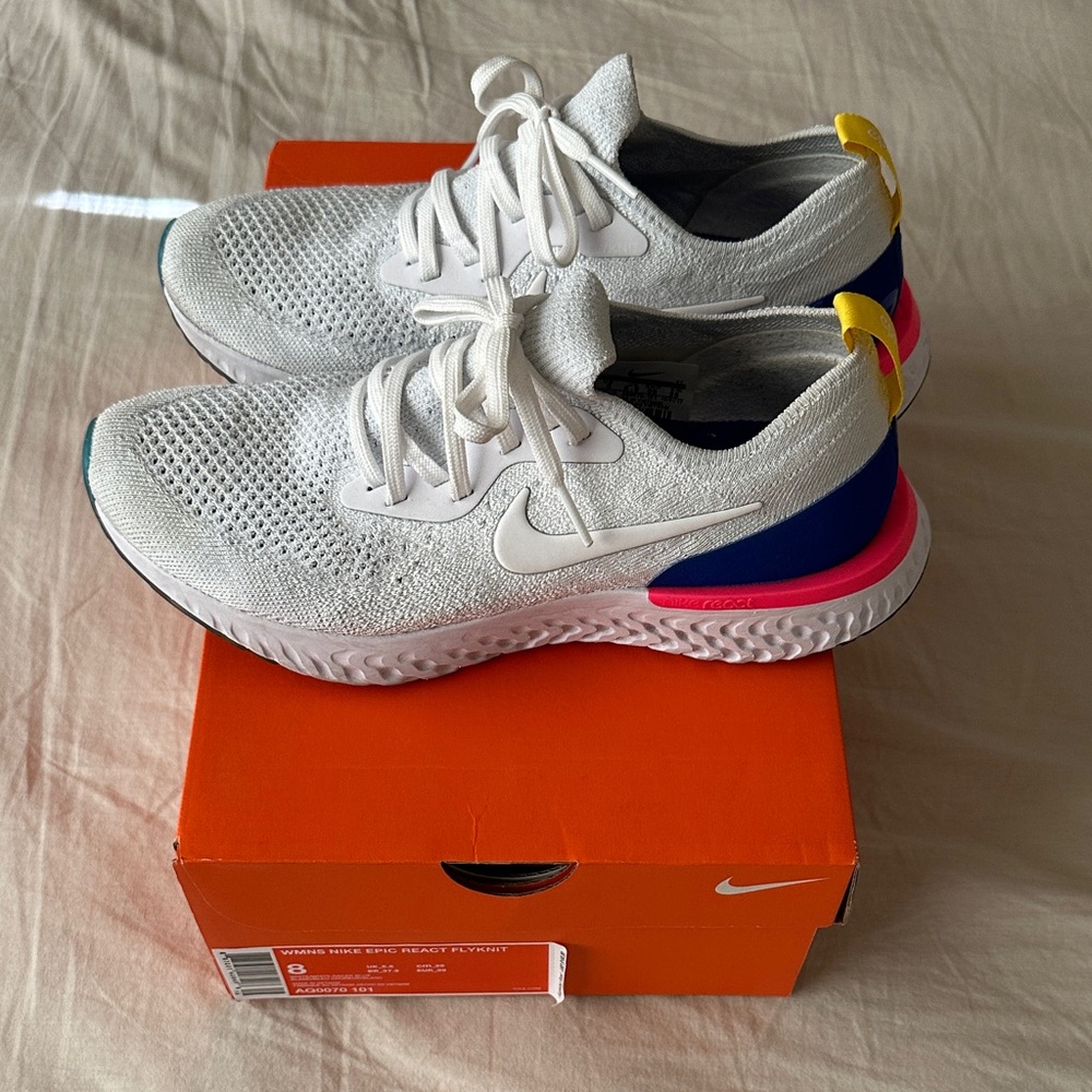 Nike Women's epic react flyknit running shoes athletic active workout